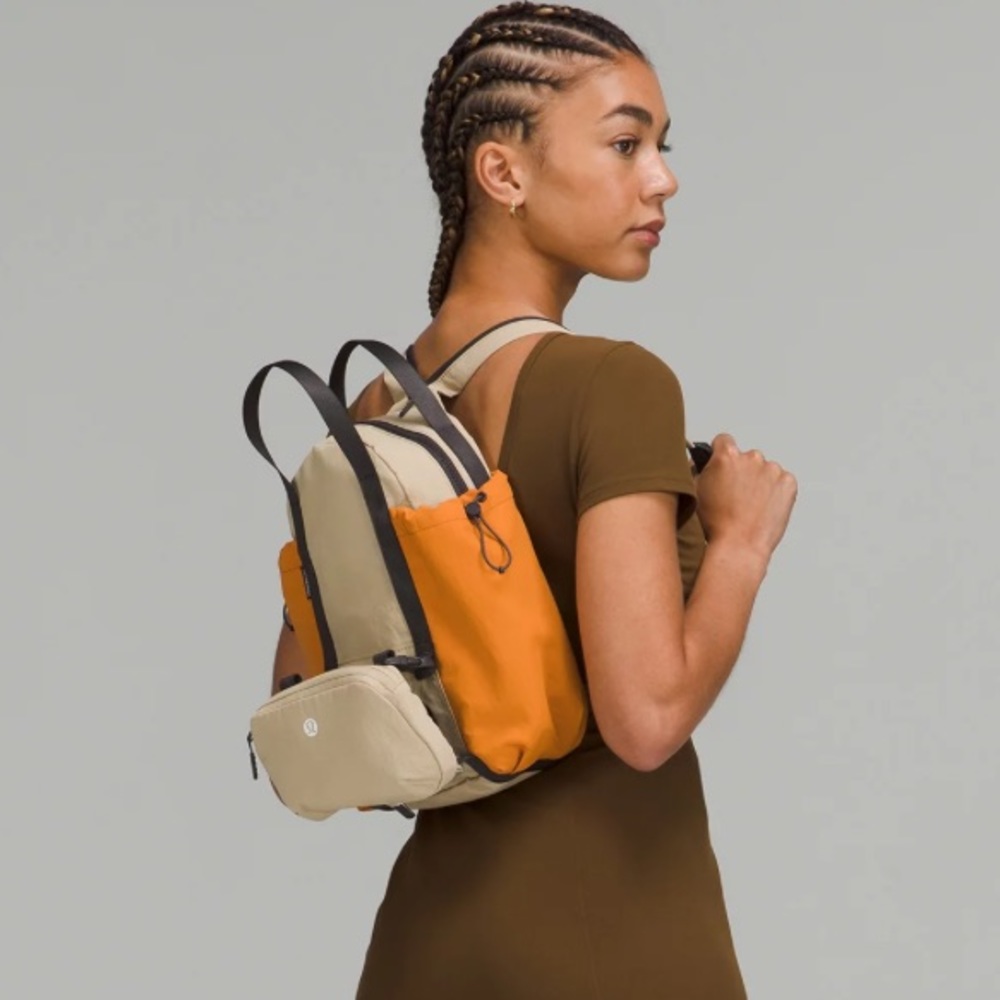 👜SOLD👜 Lululemon mini backpack